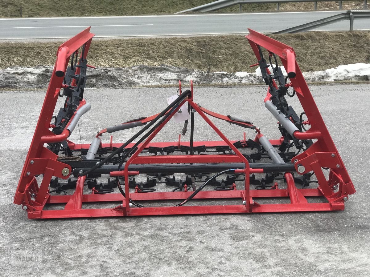 Wiesenegge typu Stekro Wiesenegge 4m, 4-Reihig hydraulisch, Neumaschine v Eben (Obrázek 3)