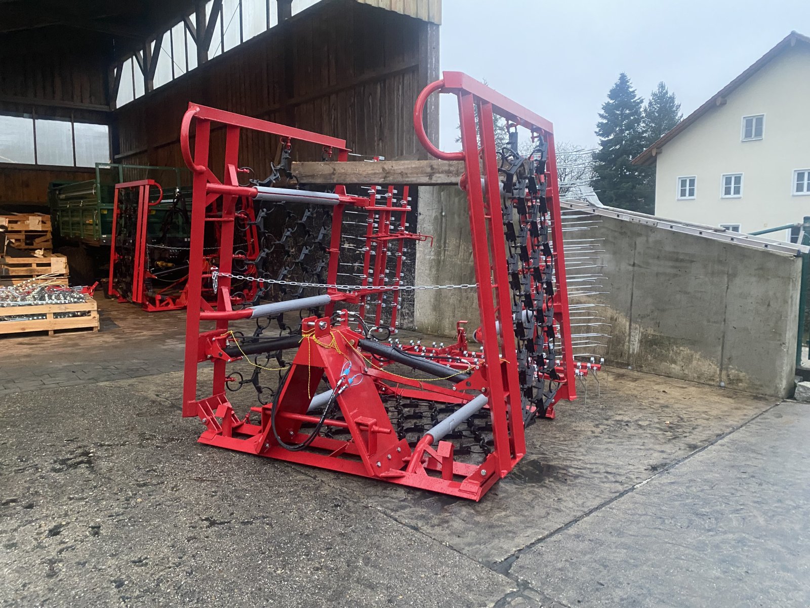 Wiesenegge of the type stekro Wieseneggen, Neumaschine in Bogen (Picture 3)