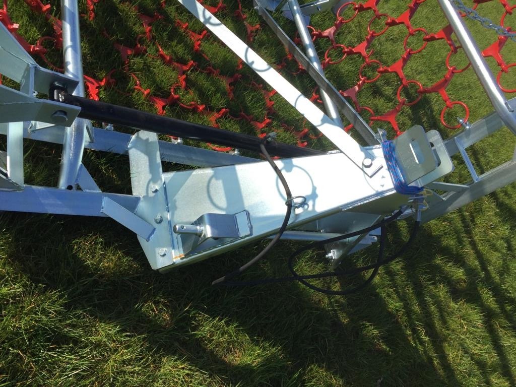 Wiesenegge del tipo VORATECK Wiesenegge, Neumaschine en Hermannsburg (Imagen 6)