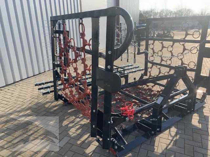 Wiesenegge des Typs VORATECK Wiesenschleppe 5m mit Striegel, Neumaschine in Südheide (Bild 10)