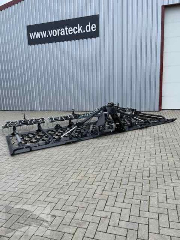 Wiesenegge des Typs VORATECK Wiesenschleppe 5m mit Striegel, Neumaschine in Südheide (Bild 3)