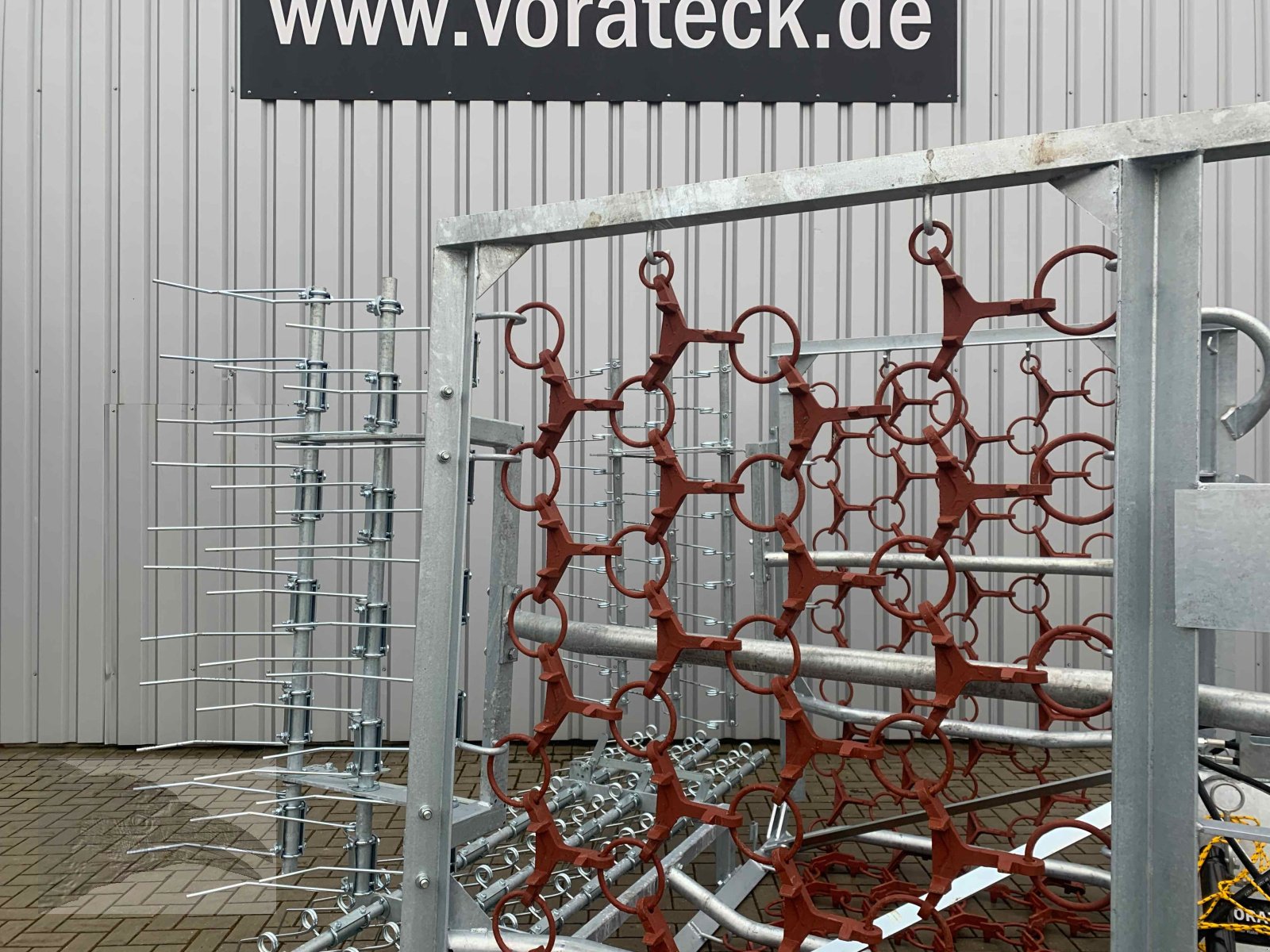 Wiesenegge des Typs VORATECK Wiesenschleppe 6m mit Striegel verzinkt, Neumaschine in Südheide (Bild 2)