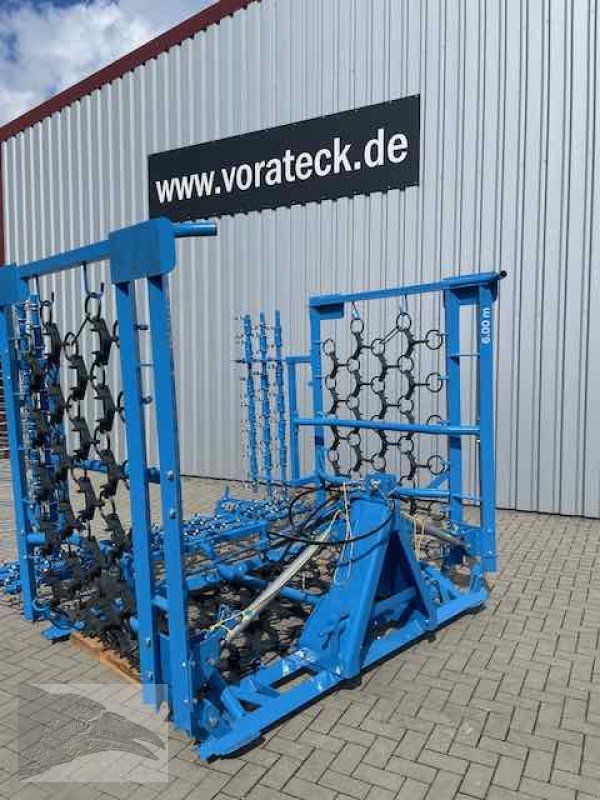 Wiesenegge des Typs VORATECK Wiesenschleppe 6m mit Striegel, Neumaschine in Südheide (Bild 1)