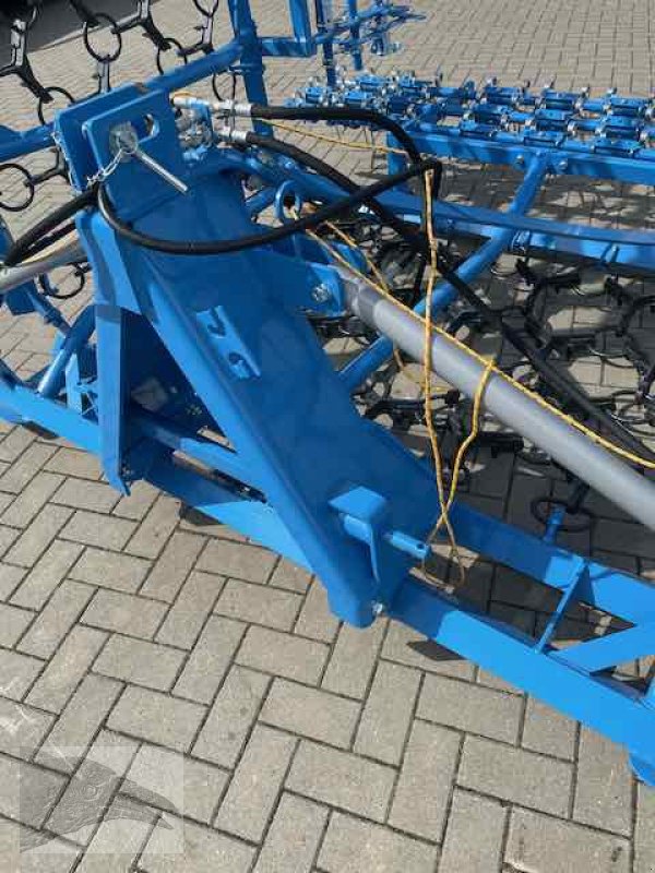 Wiesenegge des Typs VORATECK Wiesenschleppe 6m mit Striegel, Neumaschine in Südheide (Bild 4)