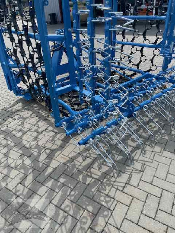 Wiesenegge des Typs VORATECK Wiesenschleppe 6m mit Striegel, Neumaschine in Südheide (Bild 5)