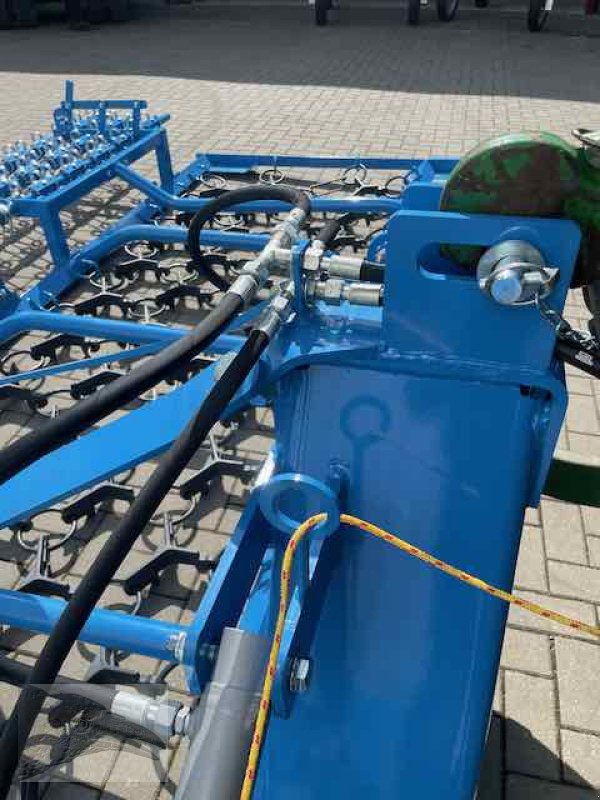 Wiesenegge des Typs VORATECK Wiesenschleppe 6m mit Striegel, Neumaschine in Südheide (Bild 10)