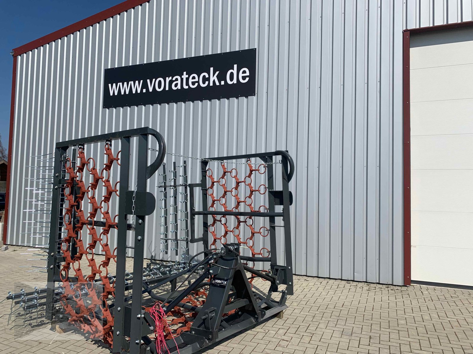 Wiesenegge of the type VORATECK Wiesenschleppe 6m mit Striegel, Neumaschine in Südheide (Picture 2)