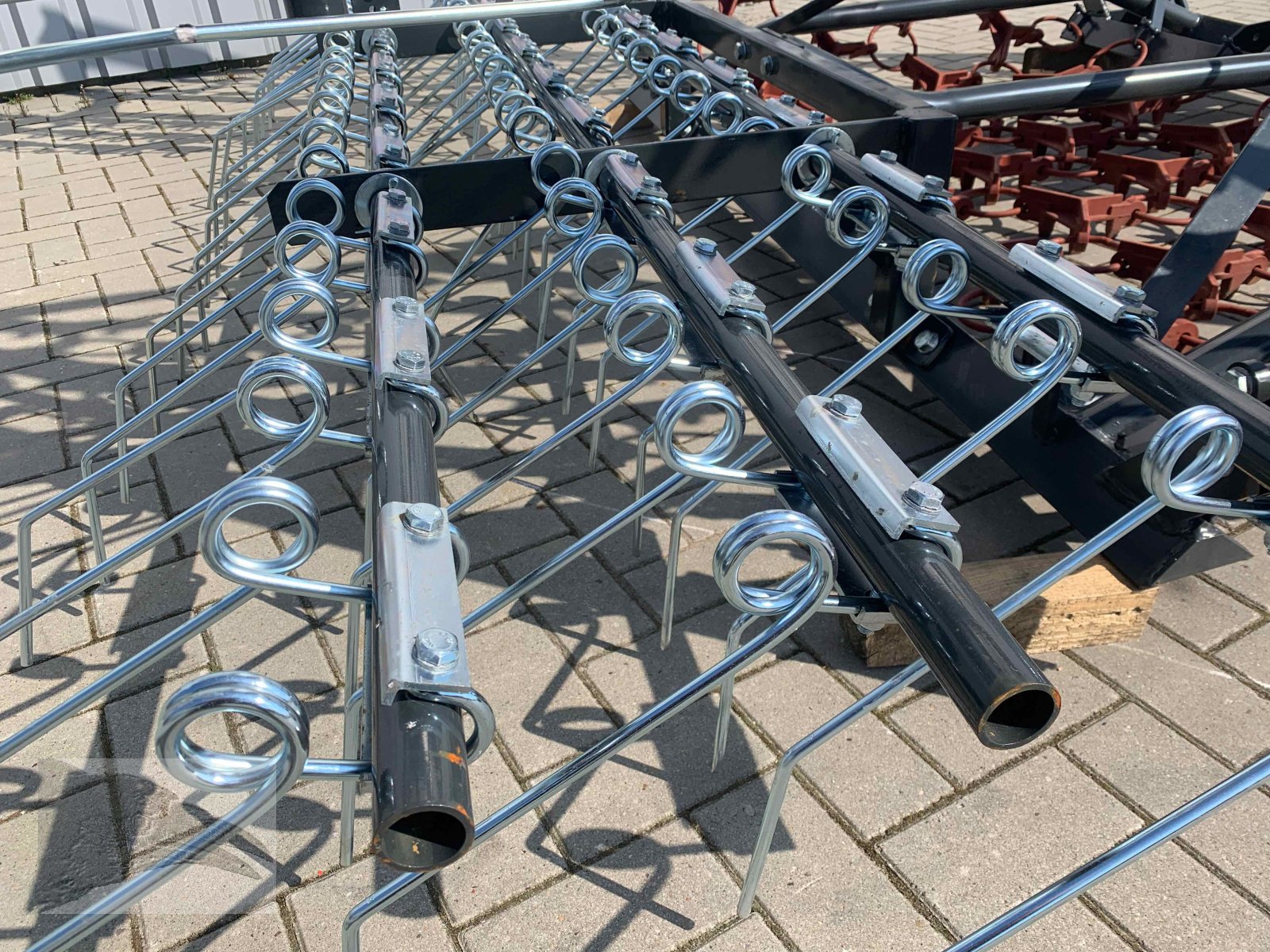 Wiesenegge of the type VORATECK Wiesenschleppe 6m mit Striegel, Neumaschine in Südheide (Picture 3)