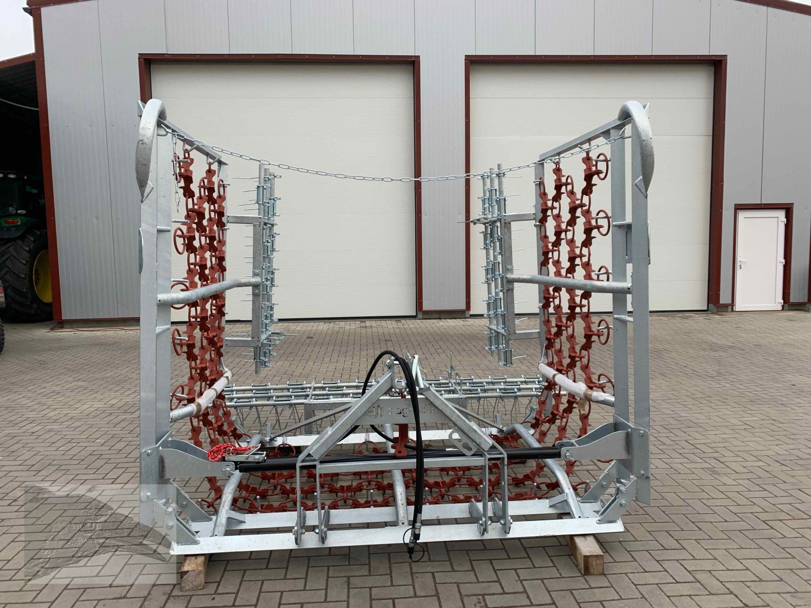 Wiesenegge des Typs VORATECK Wiesenschleppe 6m verzinkt mit Striegel, Neumaschine in Südheide (Bild 2)