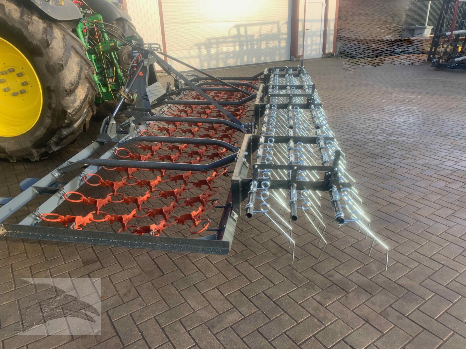 Wiesenegge des Typs VORATECK Wiesenschleppe 6m verzinkt mit Striegel, Neumaschine in Südheide (Bild 11)