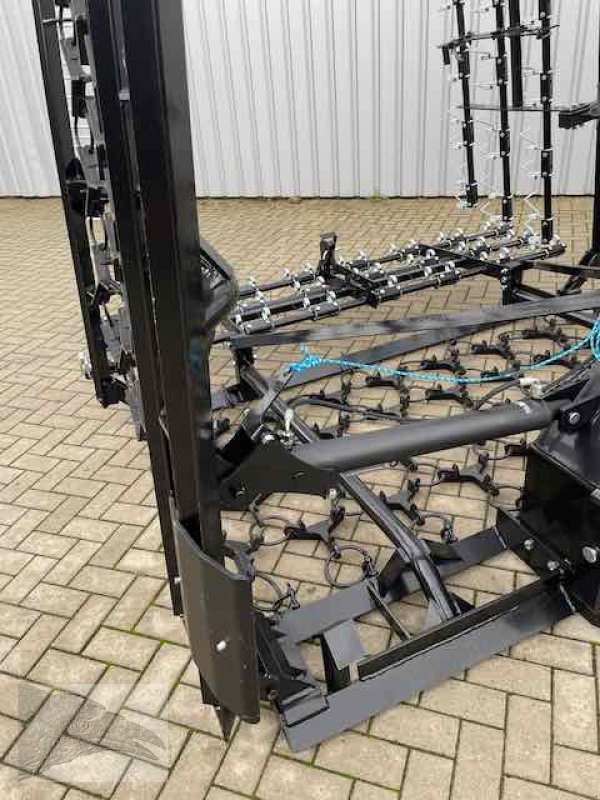 Wiesenegge des Typs VORATECK Wiesenschleppe 8m mit Striegel, Neumaschine in Südheide (Bild 14)