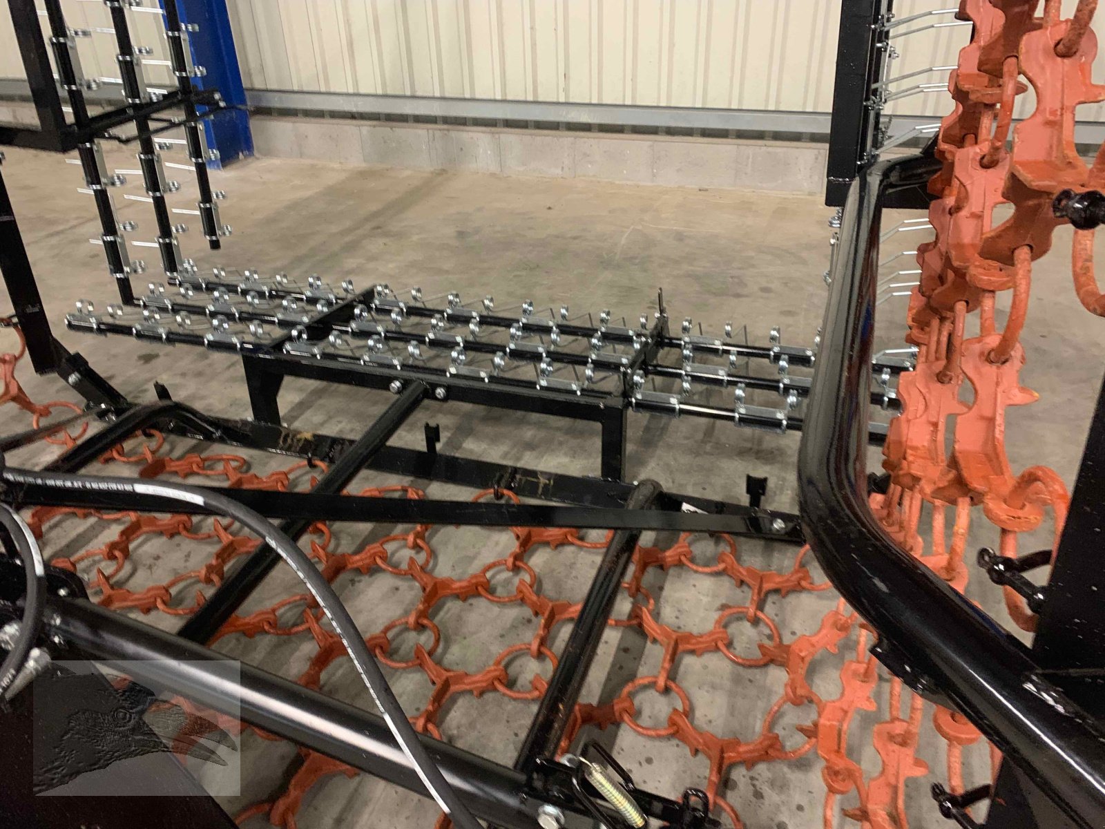 Wiesenegge des Typs VORATECK Wiesenschleppe 8m mit Striegel, Neumaschine in Südheide (Bild 4)