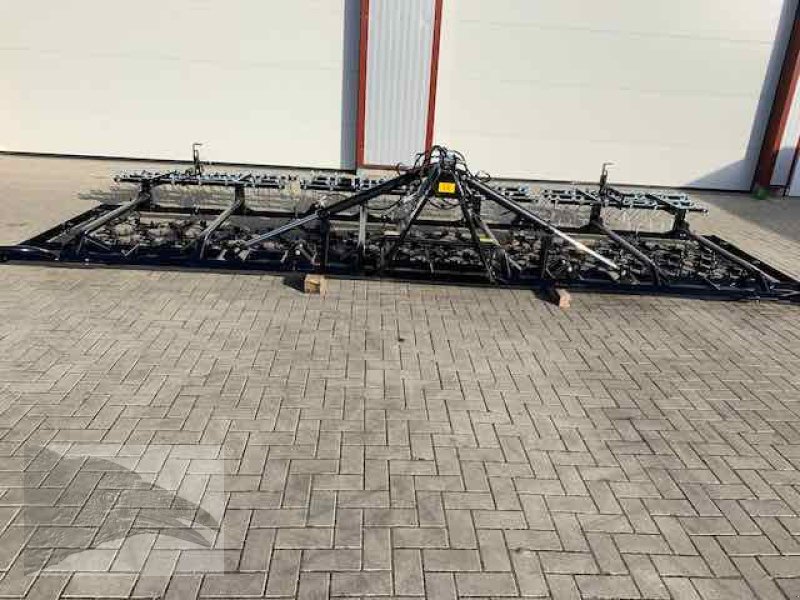 Wiesenegge des Typs VORATECK Wiesenschleppe mit Striegel 6m, Neumaschine in Südheide (Bild 8)