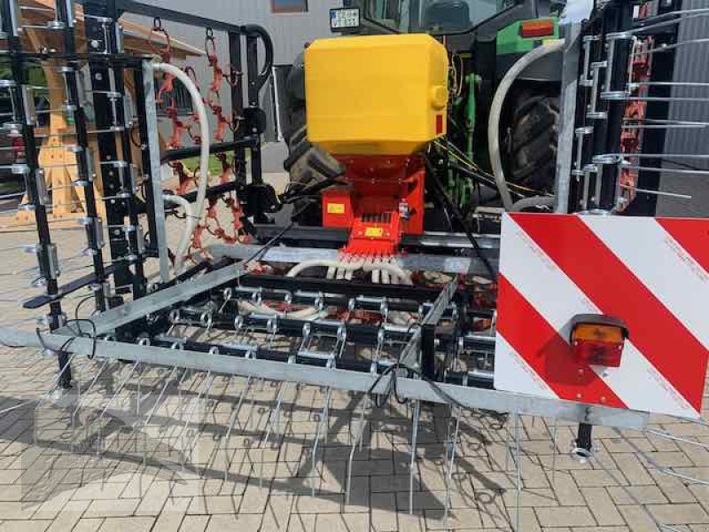 Wiesenegge des Typs VORATECK Wiesenschleppe mit Striegel und Nachsaatgerät 5m, Neumaschine in Südheide (Bild 10)