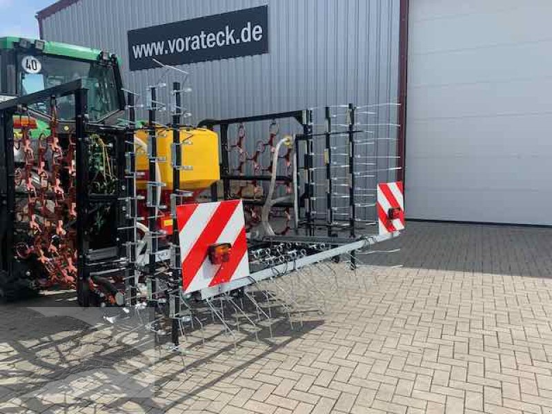 Wiesenegge des Typs VORATECK Wiesenschleppe mit Striegel und Nachsaatgerät 5m, Neumaschine in Südheide (Bild 12)