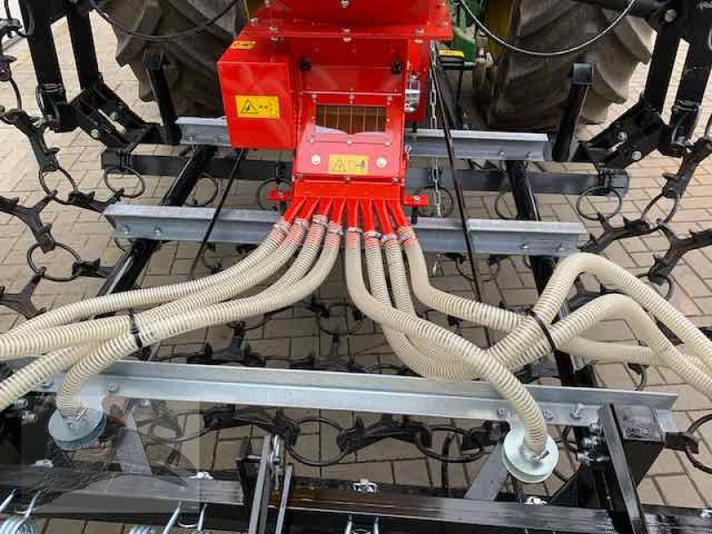 Wiesenegge от тип Voratek Wiesenegge 6m mit Striegel und Nachsaatgerät, Neumaschine в Südheide (Снимка 3)