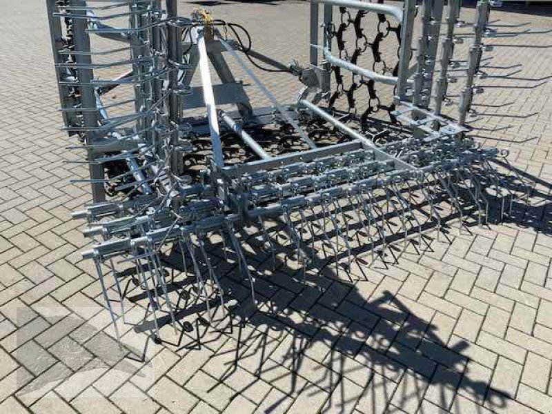 Wiesenegge des Typs Voratek Wiesenegge 6m verzinkt mit Striegel und GPS Nachsaateinrichtung, Neumaschine in Südheide (Bild 13)