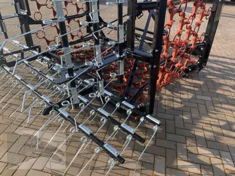 Wiesenegge del tipo Voratek Wiesenschleppe 5m mit Striegel, Neumaschine en Südheide (Imagen 11)