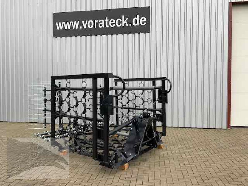 Wiesenegge des Typs Voratek Wiesenschleppe 5m mit Striegel, Neumaschine in Südheide