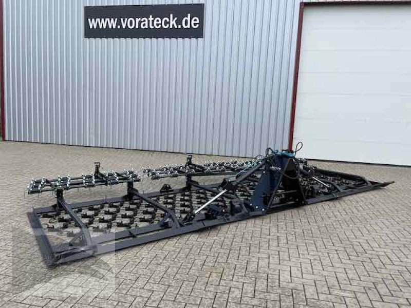 Wiesenegge del tipo Voratek Wiesenschleppe 6m mit Striegel 10mm Zinken, Neumaschine In Südheide (Immagine 9)