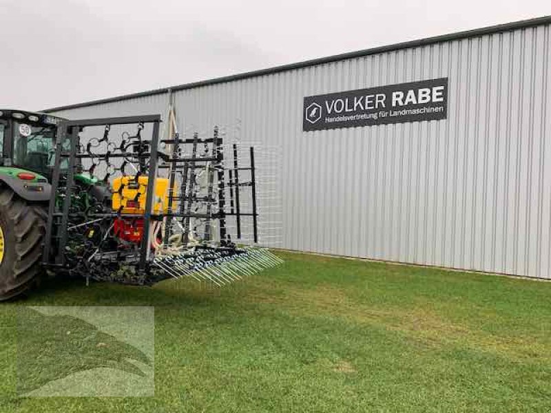 Wiesenegge типа Voratek Wiesenschleppe 6m mit Striegel, Nachsaatgerät, Neumaschine в Südheide (Фотография 12)