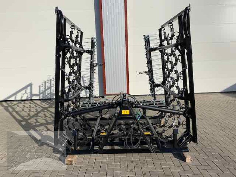 Wiesenegge za tip Voratek Wiesenschleppe 6m mit Striegel, Neumaschine u Südheide (Slika 2)