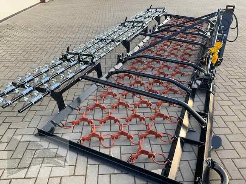 Wiesenegge del tipo Voratek Wiesenschleppe 6m mit Striegel, Neumaschine en Südheide (Imagen 9)