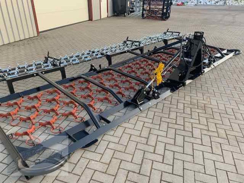 Wiesenegge del tipo Voratek Wiesenschleppe 6m mit Striegel, Neumaschine en Südheide (Imagen 12)