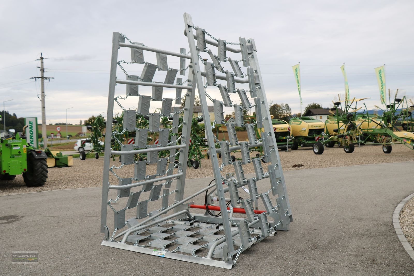 Wiesenegge des Typs Wölfleder 8,30m Wiesenegge, Neumaschine in Aurolzmünster (Bild 3)