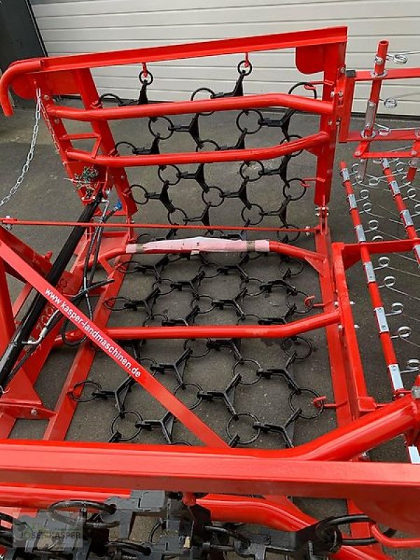 Wiesenegge typu ZAGRODA Wiesenschleppe 4,00 m breit mit Striegel, Neumaschine v Alitzheim (Obrázek 7)