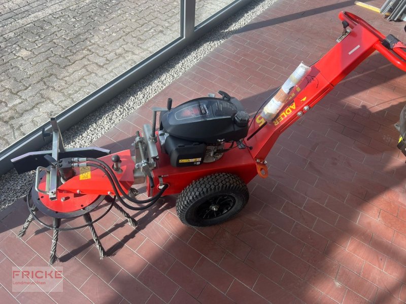 Wildkrautbürste des Typs Adler Arbeitsmaschinen HW 5.5 3D, Gebrauchtmaschine in Demmin (Bild 1)