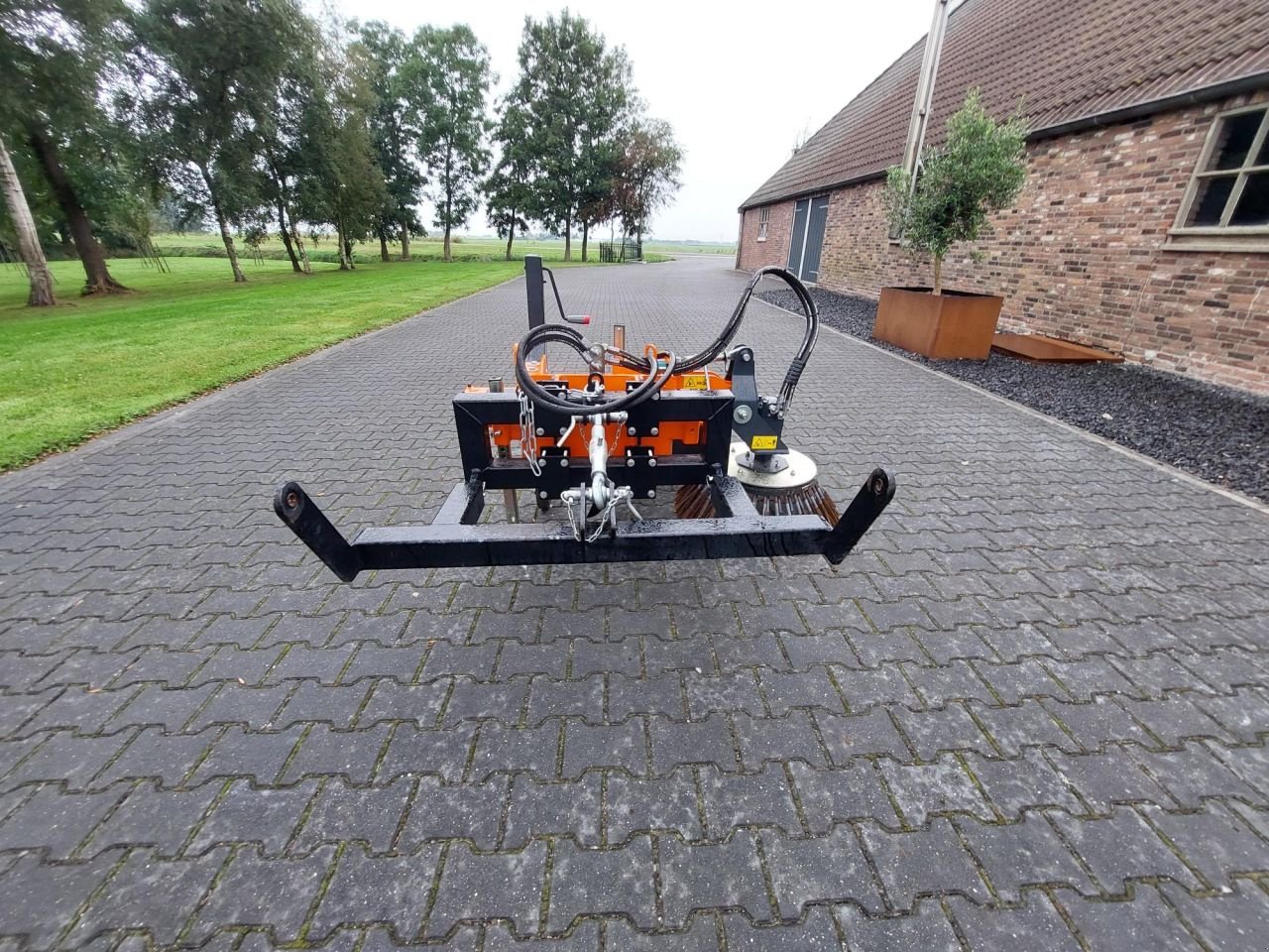 Wildkrautbürste typu Optimas WKB model 2023, Neumaschine v Nijelamer (Obrázek 2)