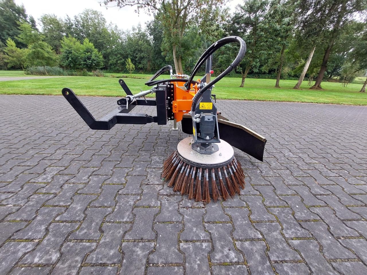 Wildkrautbürste typu Optimas WKB model 2023, Neumaschine v Nijelamer (Obrázek 3)