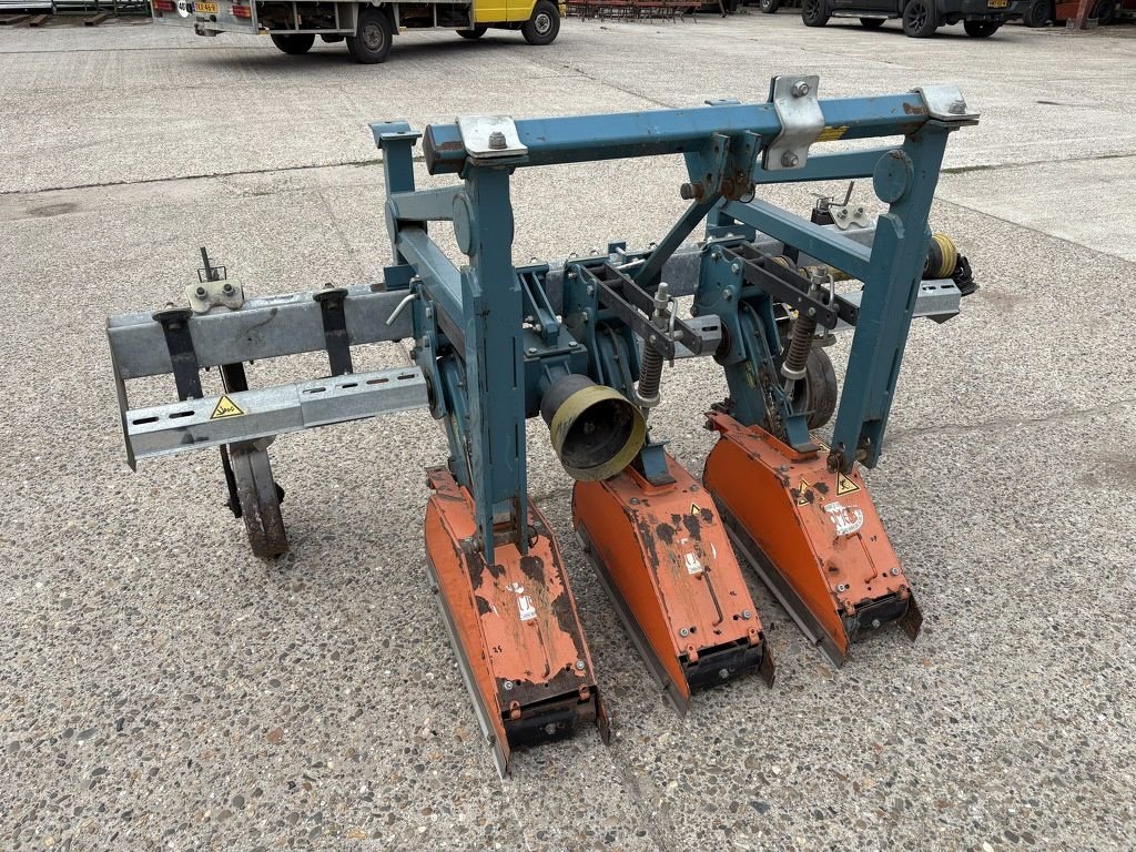 Wildkrautbürste des Typs Sonstige Comeb Comeb rijentrees FP 225, Gebrauchtmaschine in Kronenberg (Bild 4)