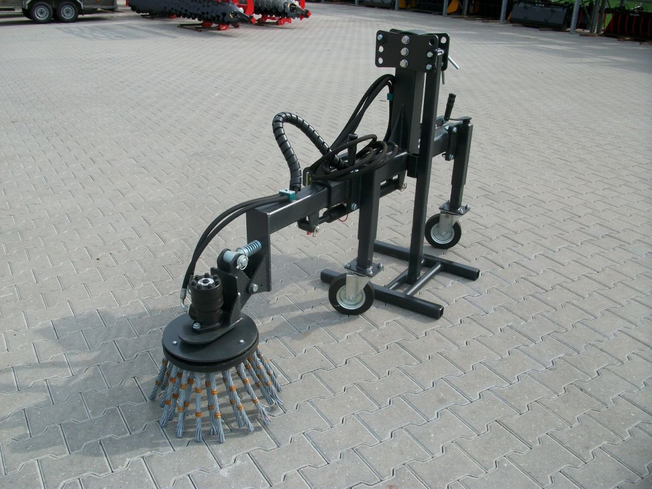 Wildkrautbürste of the type Sonstige Hofstede Hydr aangedreven onkruidborstel, Neumaschine in Staphorst (Picture 1)