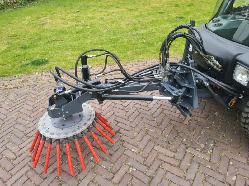 Wildkrautbürste des Typs Sonstige LM Trac, Gebrauchtmaschine in Lierop (Bild 1)