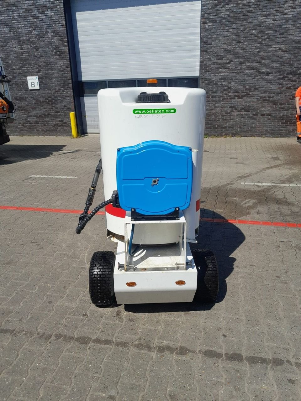 Wildkrautbürste of the type Sonstige Oeliatec kokend water machine Hoedic CM, Gebrauchtmaschine in Amersfoort (Picture 2)