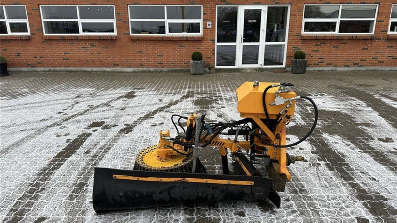 Wildkrautbürste Türe ait Sonstige Ukrudtsbørste, Gebrauchtmaschine içinde Gjerlev J. (resim 1)