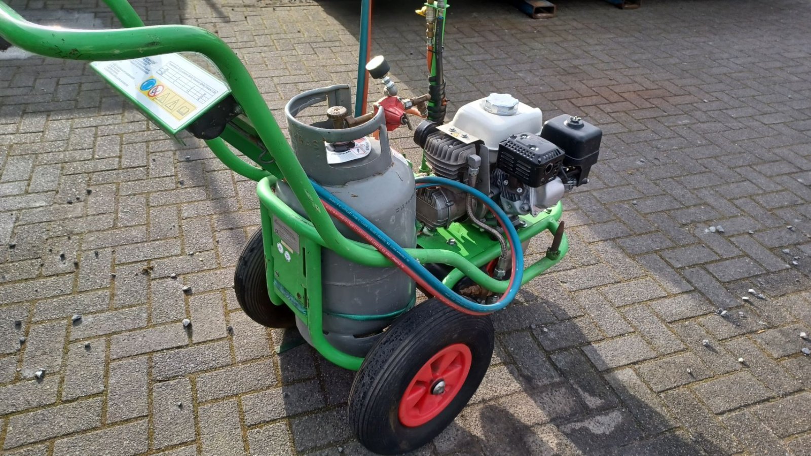Wildkrautbürste типа Sonstige weed control air trolly pack straat reiniging machine, Gebrauchtmaschine в Mariahout (Фотография 4)
