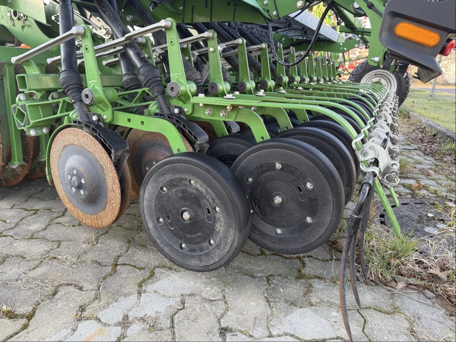 zapfwellenbetriebenes Gerät typu Amazone Anbaukreiselegge KE 3001 Super, Gebrauchtmaschine w Elmenhorst-Lanken (Zdjęcie 9)