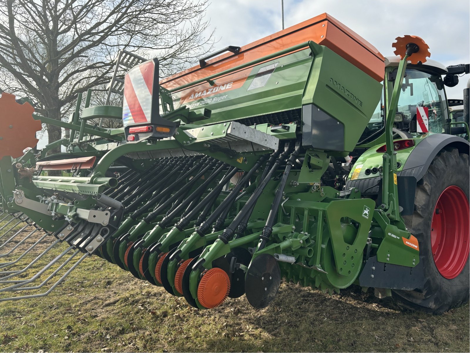 zapfwellenbetriebenes Gerät of the type Amazone Cataya + KE 3002, Gebrauchtmaschine in Bad Oldesloe (Picture 3)