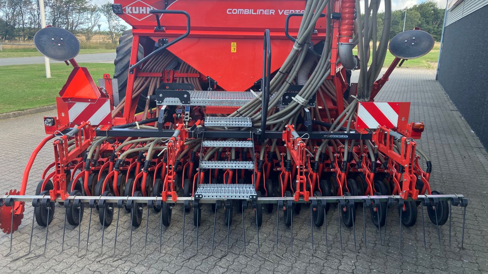 zapfwellenbetriebenes Gerät от тип Kuhn 4m HR4004/NC4000, Gebrauchtmaschine в Hurup Thy (Снимка 4)