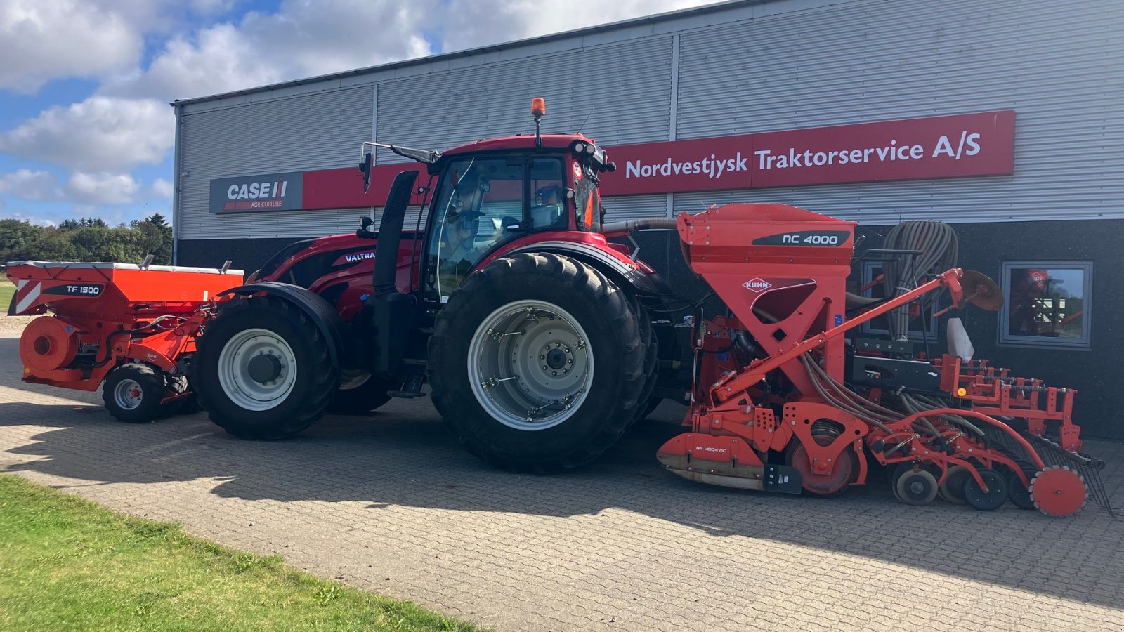 zapfwellenbetriebenes Gerät от тип Kuhn 4m HR4004/NC4000, Gebrauchtmaschine в Hurup Thy (Снимка 1)