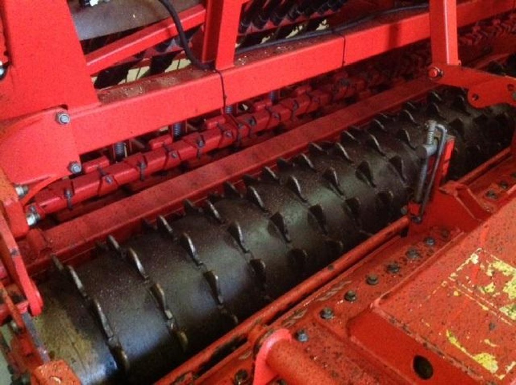 zapfwellenbetriebenes Gerät typu Kuhn 4m Kuhn 4003D/Integra m/skiveskær, Gebrauchtmaschine w Ringe (Zdjęcie 4)