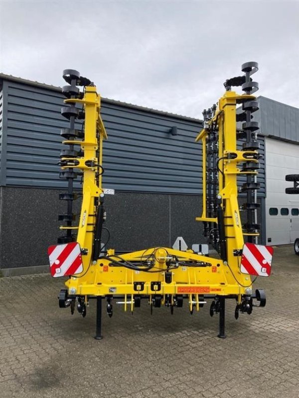 Zinkenrotor (Ackerbau) des Typs Bednar STRIEGEL PRO PN 9000 TURBO Skærsektion, Gebrauchtmaschine in Hinnerup (Bild 5)