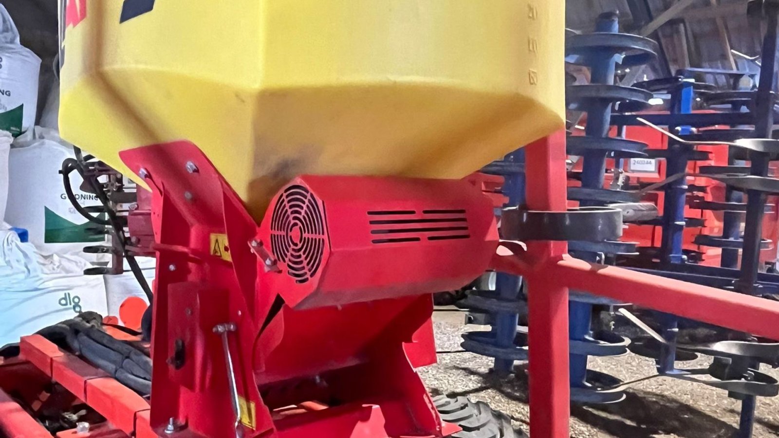 Zinkenrotor (Ackerbau) от тип Kuhn Prolander 6000 Med såmaskine og Efterharve, Gebrauchtmaschine в Løgstør (Снимка 9)