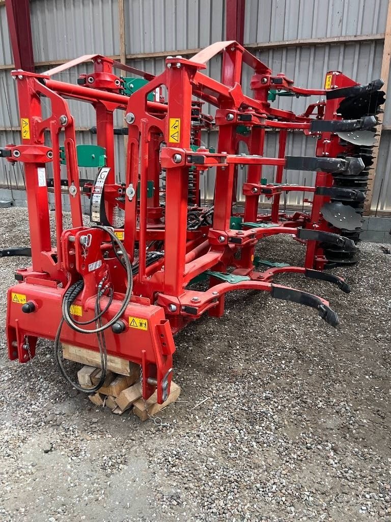 Zinkenrotor (Ackerbau) of the type Kverneland Enduro Pro 4000 F, Gebrauchtmaschine in Mern (Picture 1)