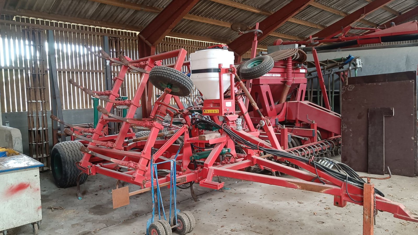 Zinkenrotor (Ackerbau) от тип Kverneland Turbo M med rørpakkervalse og efterafgrødespreder, Gebrauchtmaschine в Egtved (Снимка 2)