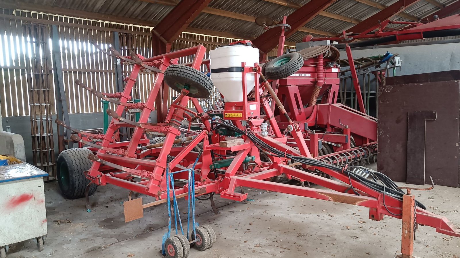 Zinkenrotor (Ackerbau) от тип Kverneland Turbo M med rørpakkervalse og efterafgrødespreder, Gebrauchtmaschine в Egtved (Снимка 1)