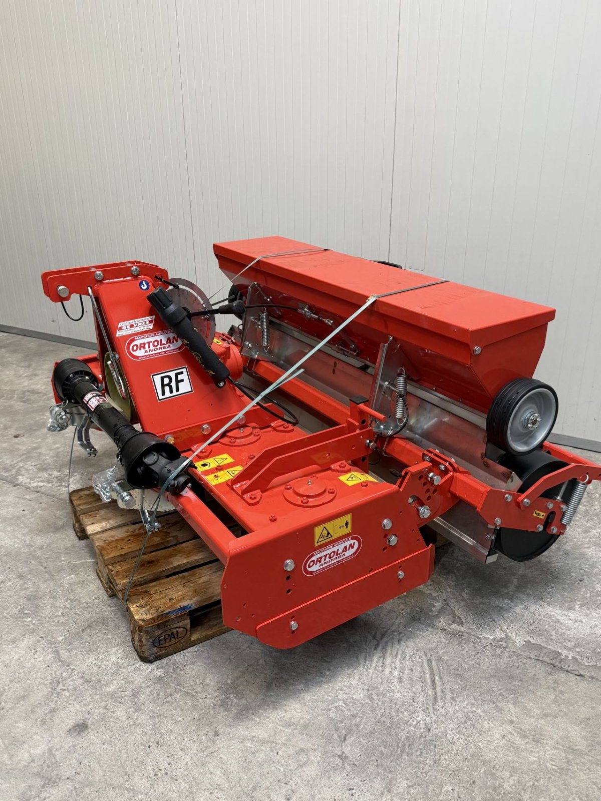 Zinkenrotor (Ackerbau) от тип Ortolan Rf150, Gebrauchtmaschine в Wadenoijen (Снимка 1)